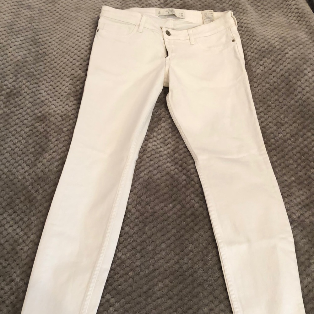 White Abercrombie & Fitch Skinny Jeans